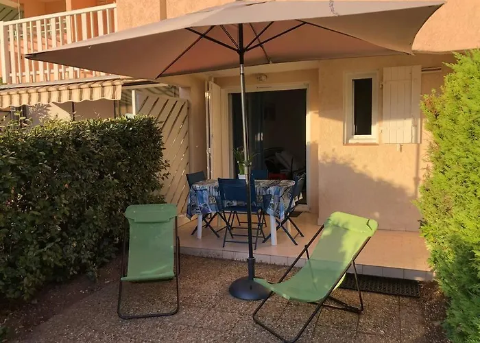 Apartmán Agay Bay Front