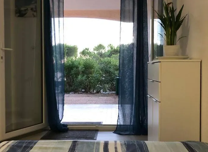 Agay Bay Front Apartmán *